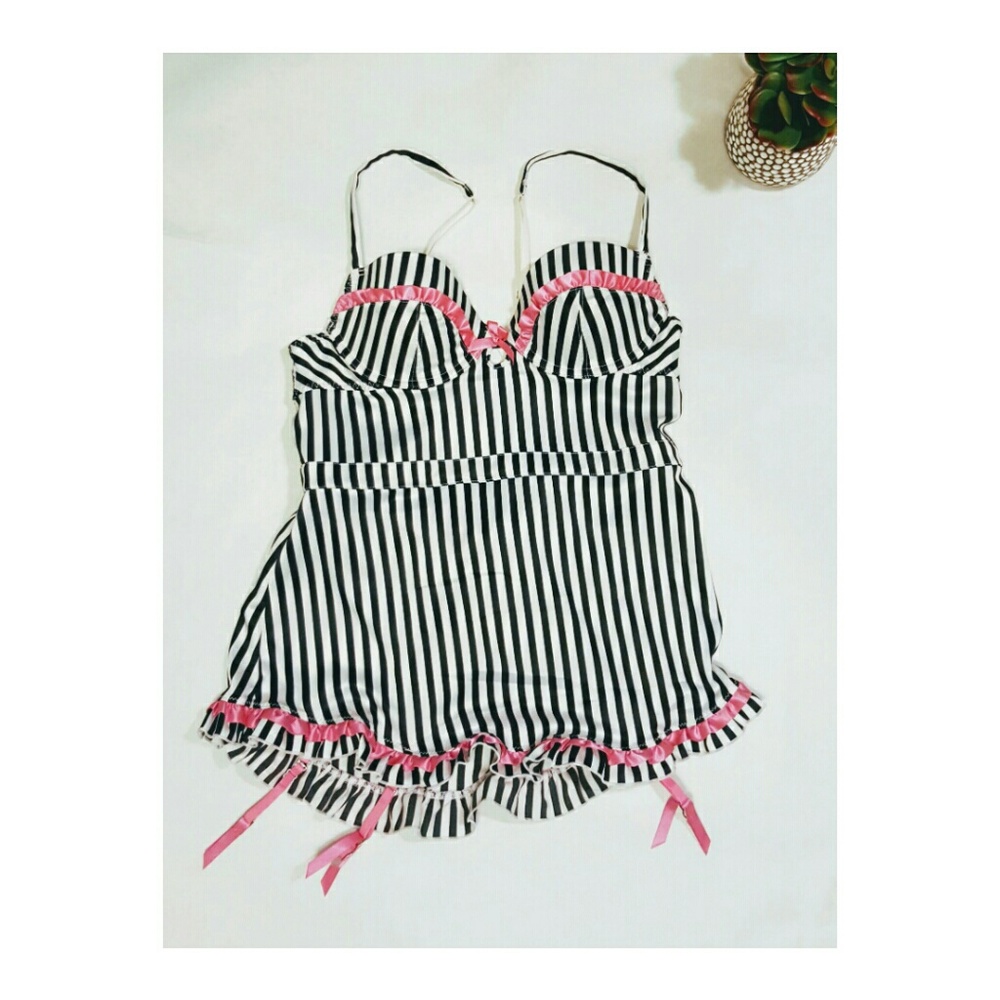 NWT Victoria's Secret Sexy Little Things 36B